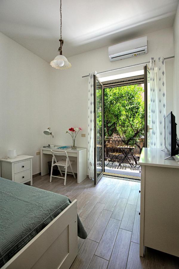 פלרמו Garden House: Apartments And Rooms For Holidays מראה חיצוני תמונה