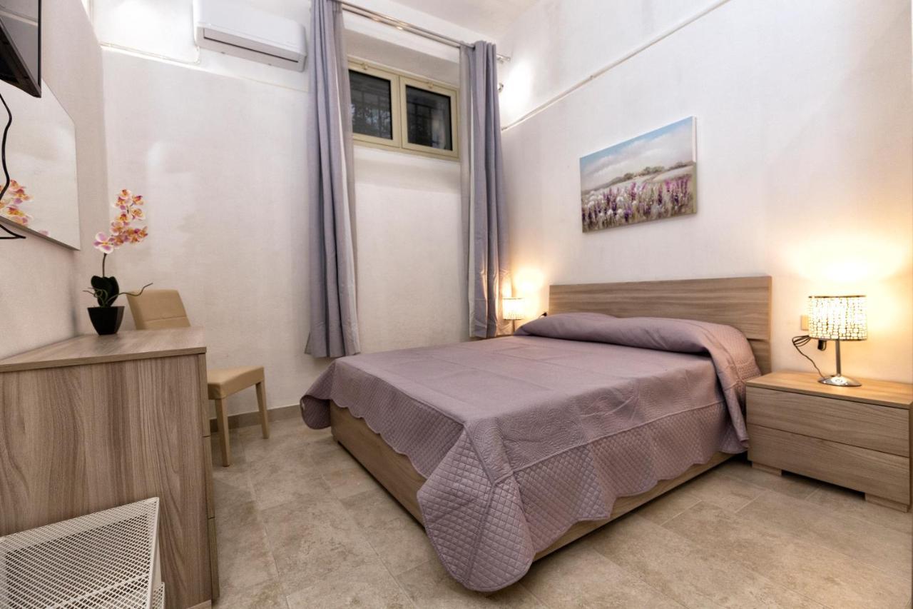 פלרמו Garden House: Apartments And Rooms For Holidays מראה חיצוני תמונה