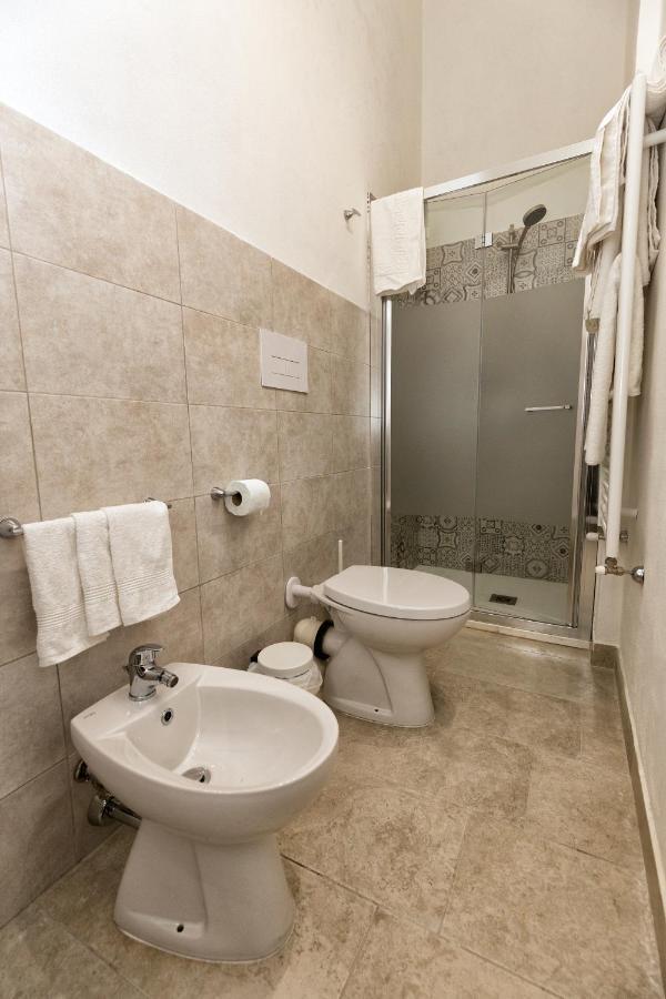פלרמו Garden House: Apartments And Rooms For Holidays מראה חיצוני תמונה